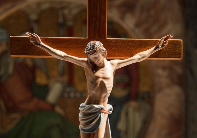 Togliere il crocifisso dalle aule? E’ follia